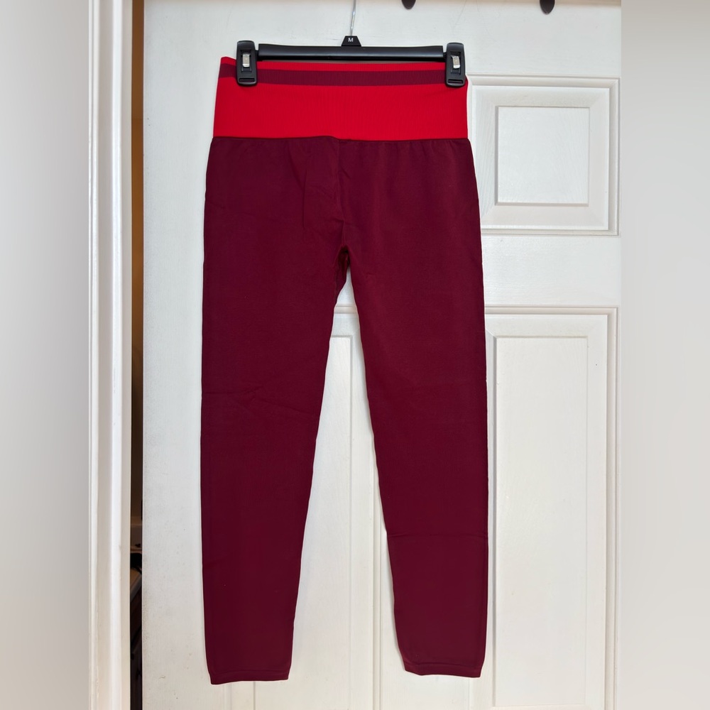 Fabletics High Waisted 7/8 Leggings NWT